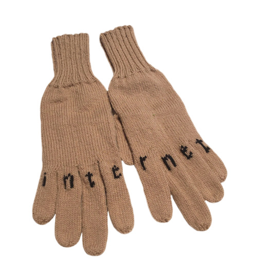 Internet gloves, 2019
